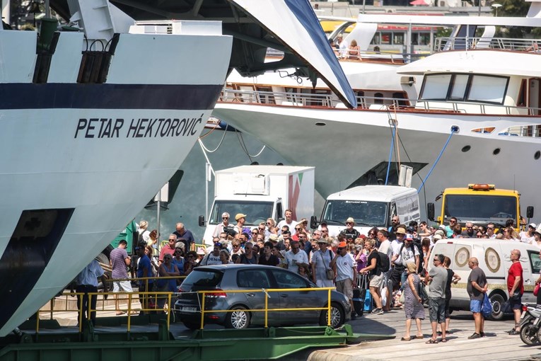 U hrvatske luke lani uplovilo 310 tisuća brodova, 25% više nego godinu ranije