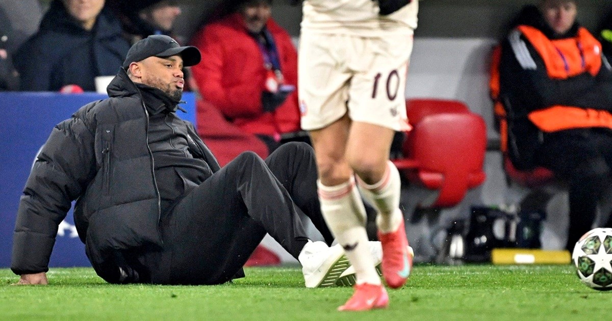 VIDEO Bayernov trener ušao je u teren. Sekundu kasnije bio je na travi