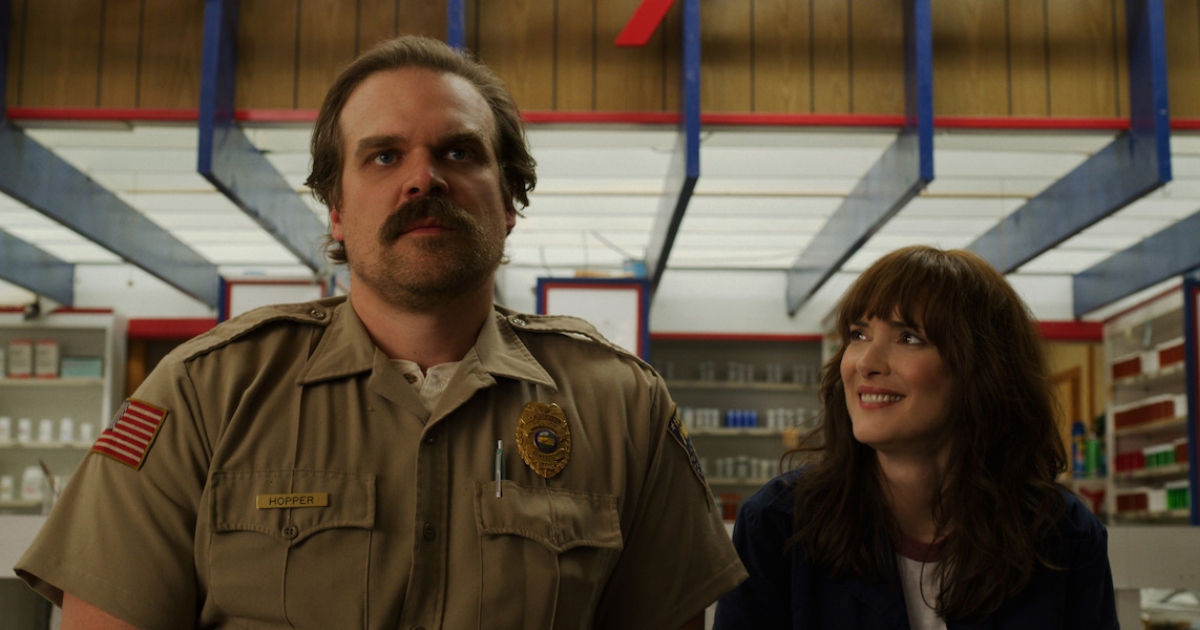 David Harbour otkrio zašto je zavidio mladim kolegama na setu Stranger Thingsa