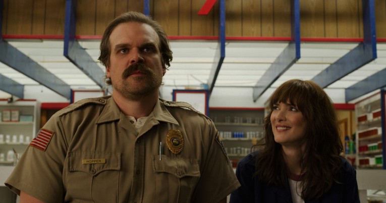 David Harbour o kolegama iz Stranger Thingsa: "S tom djecom je bilo strašno zabavno"