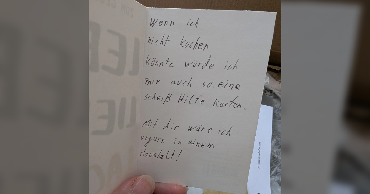 Njemica kupila aparat za kuhanje riže u dućanu pa pronašla uvredljivu poruku