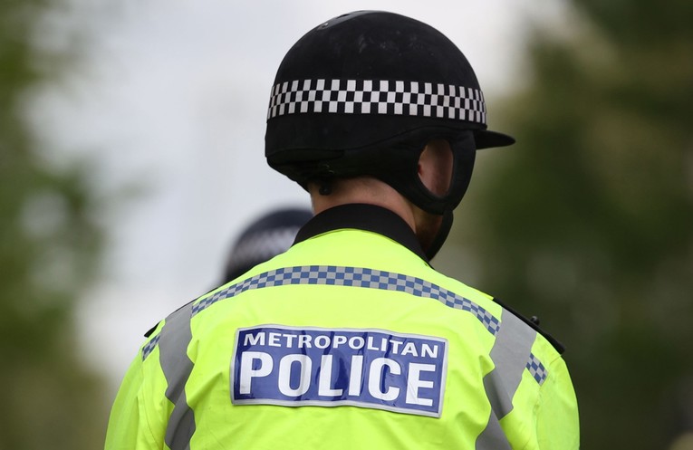 Britanski policajac pod istragom zbog sumnje da je AI-em krivotvorio dokaze