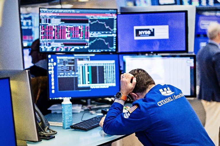 S&P 500 prekinuo najduži niz rasta u 20 godina