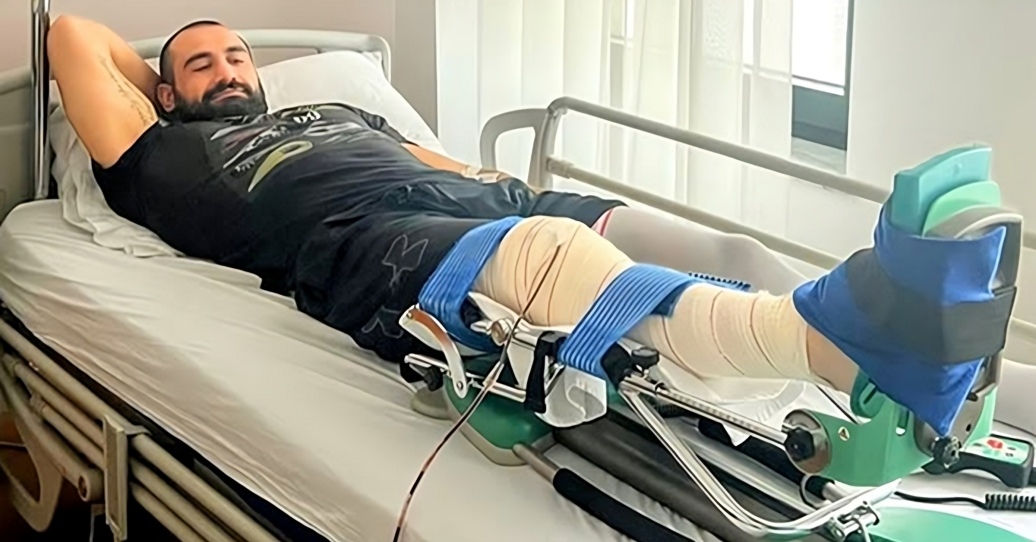 Martin Batur operirao križni ligament. Javio se iz bolnice