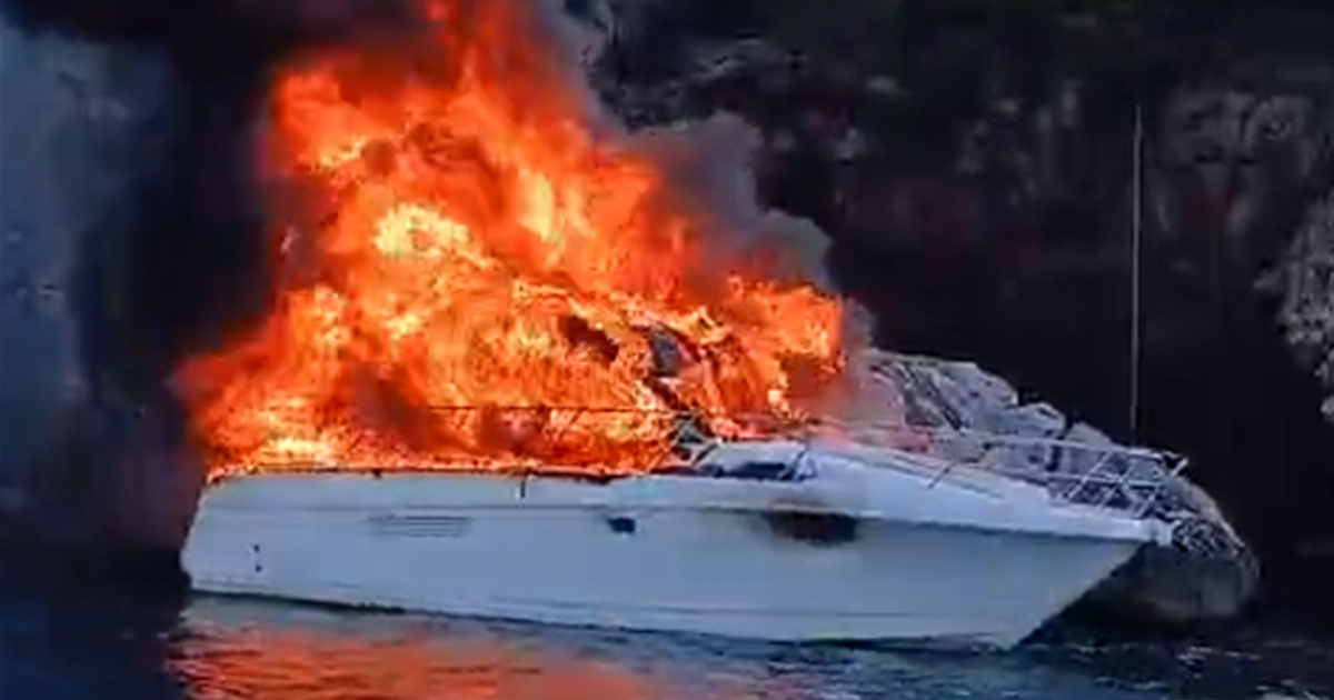 VIDEO Jahta izgorjela i potonula kod dubrovačkog Zatona. Nema ozlijeđenih