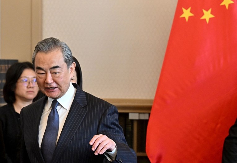 Šef kineske diplomacije rekao kakvom se rješenju rata u Ukrajini nada Kina