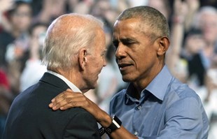 Anketa: Bidenu pada popularnost, demokrate čeka izborni poraz