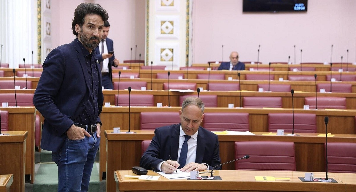 DP tražio da se broj manjinaca u saboru smanji na pet, vlada odbila