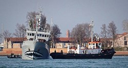 Petero poginulih na Novom Zelandu. Kit je navodno prevrnuo čamac