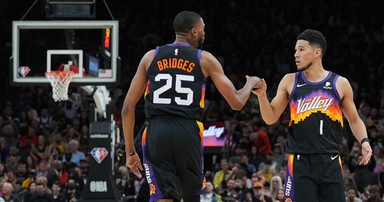 Lakersi primili 48 poena u prvoj četvrtini, 140 ukupno. Zubac odličan kod Clippersa
