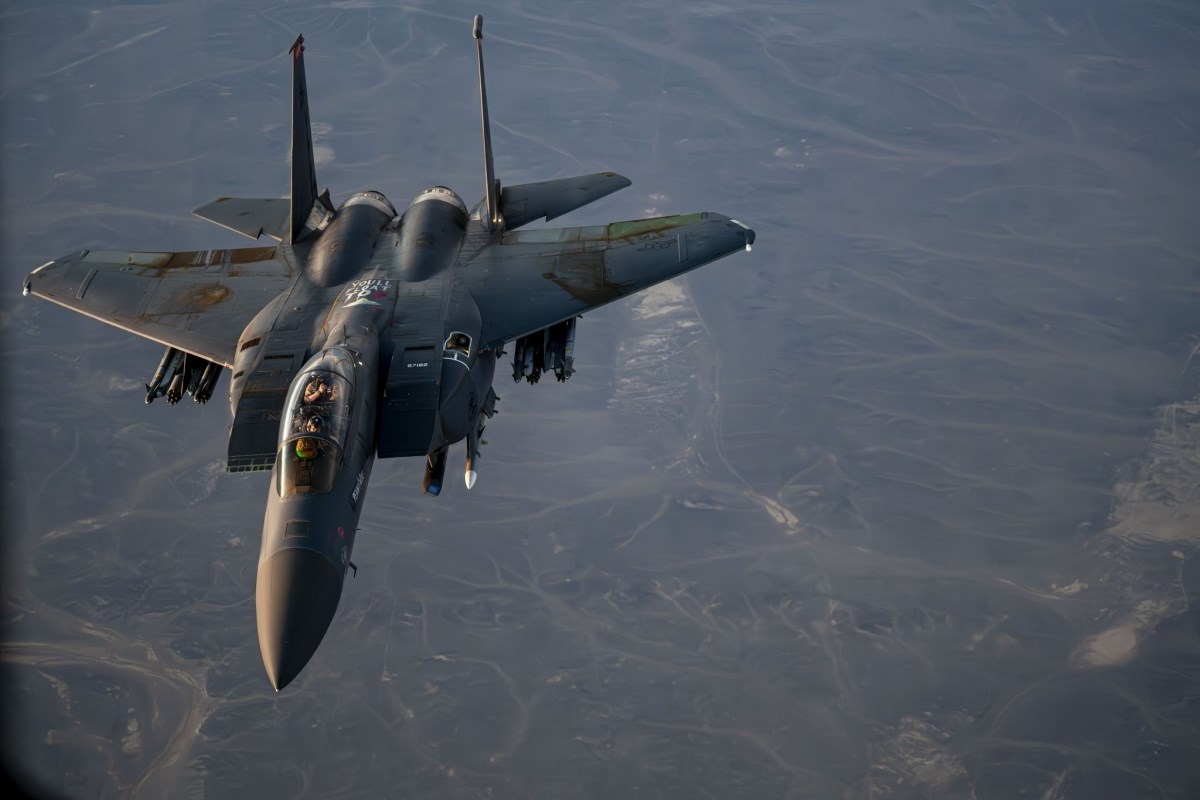 Fotografije američkih F-15 izazvale zabrinutost među fanovima avijacije