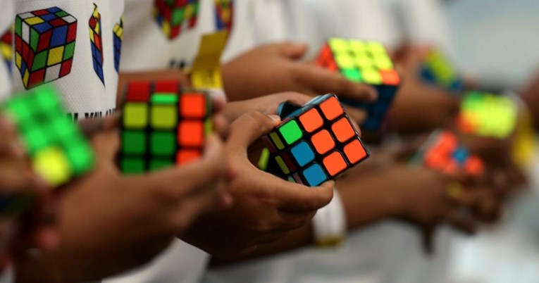 "Podsjeća nas da imamo ruke": Rubikova kocka ima čak 43 kvintilijuna rješenja