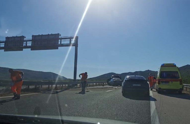 Prometna nesreća na autocesti A1, na terenu je hitna