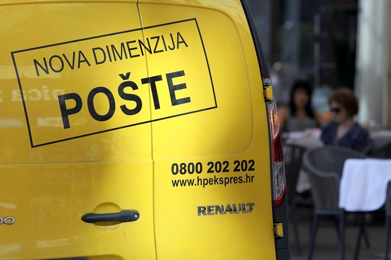 Poštarica dobila otkaz, nije uručila 580 pošiljki. Sindikat ju je branio na sudu