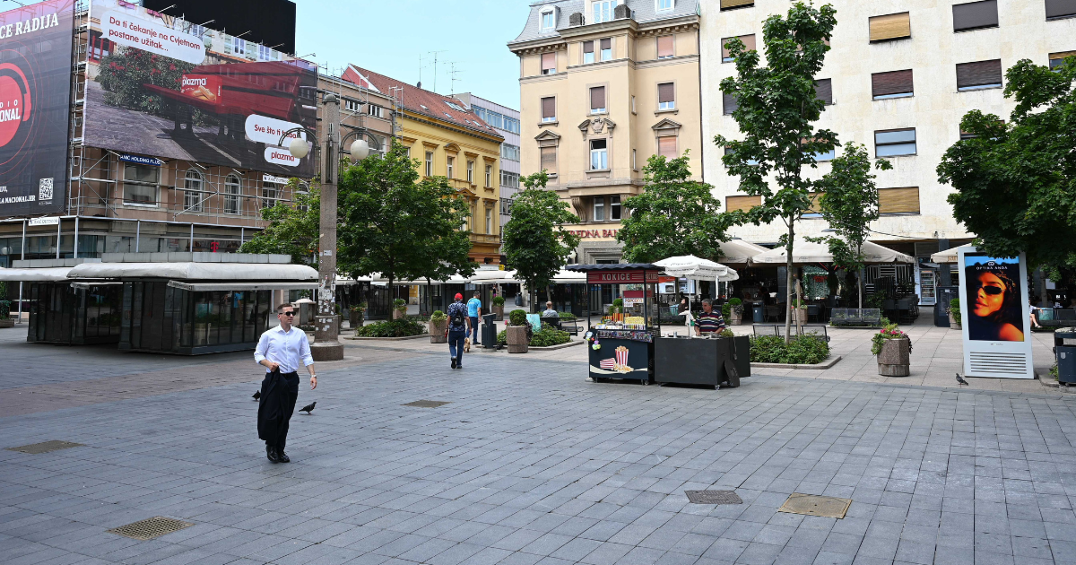 FOTO Ovo se rijetko viđa: Pogledajte kako je danas izgledao Cvjetni trg u Zagrebu