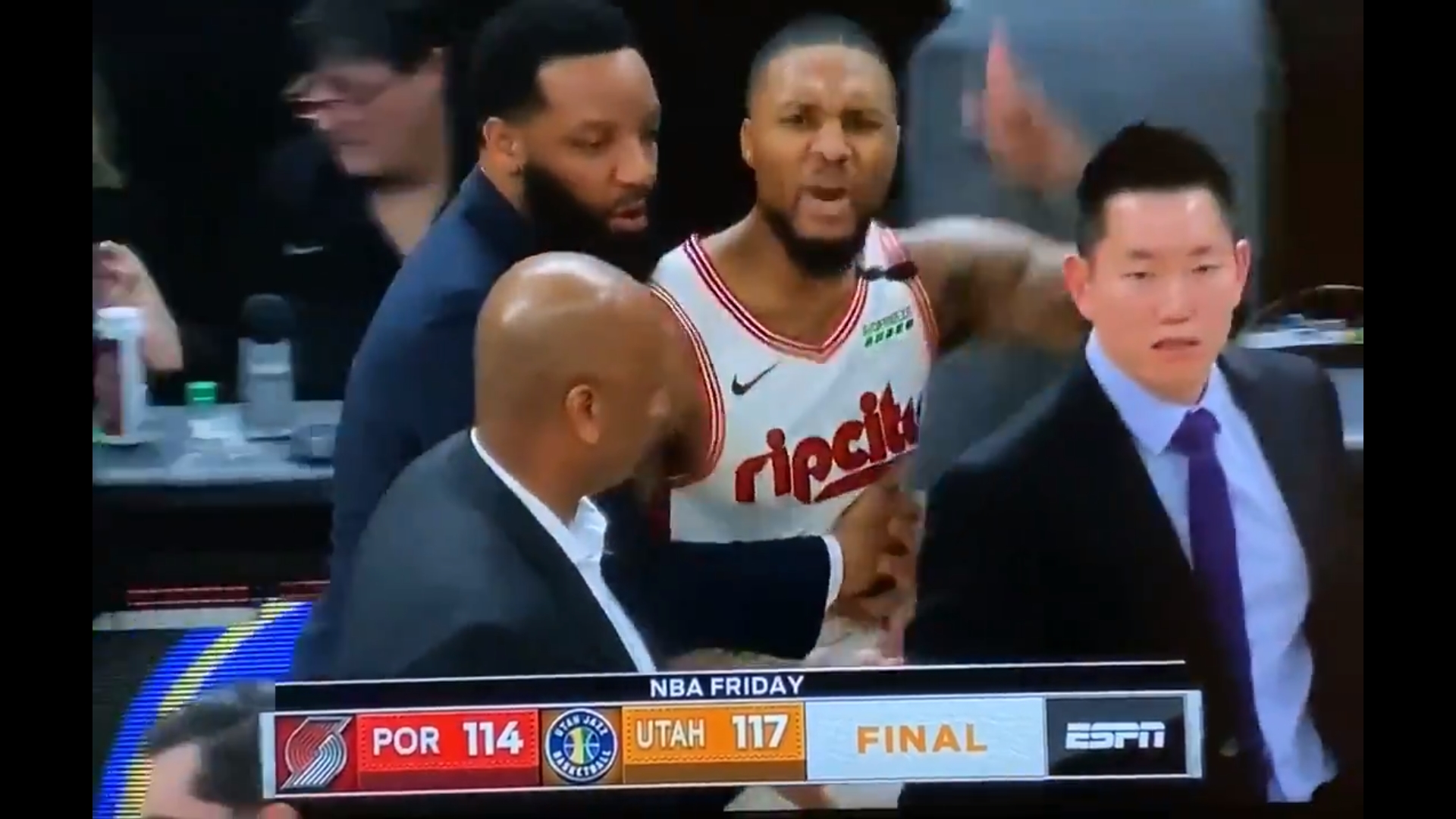 Lillard divljao na suce nakon poraza od Bogdanovića: Oteli su nam pobjedu