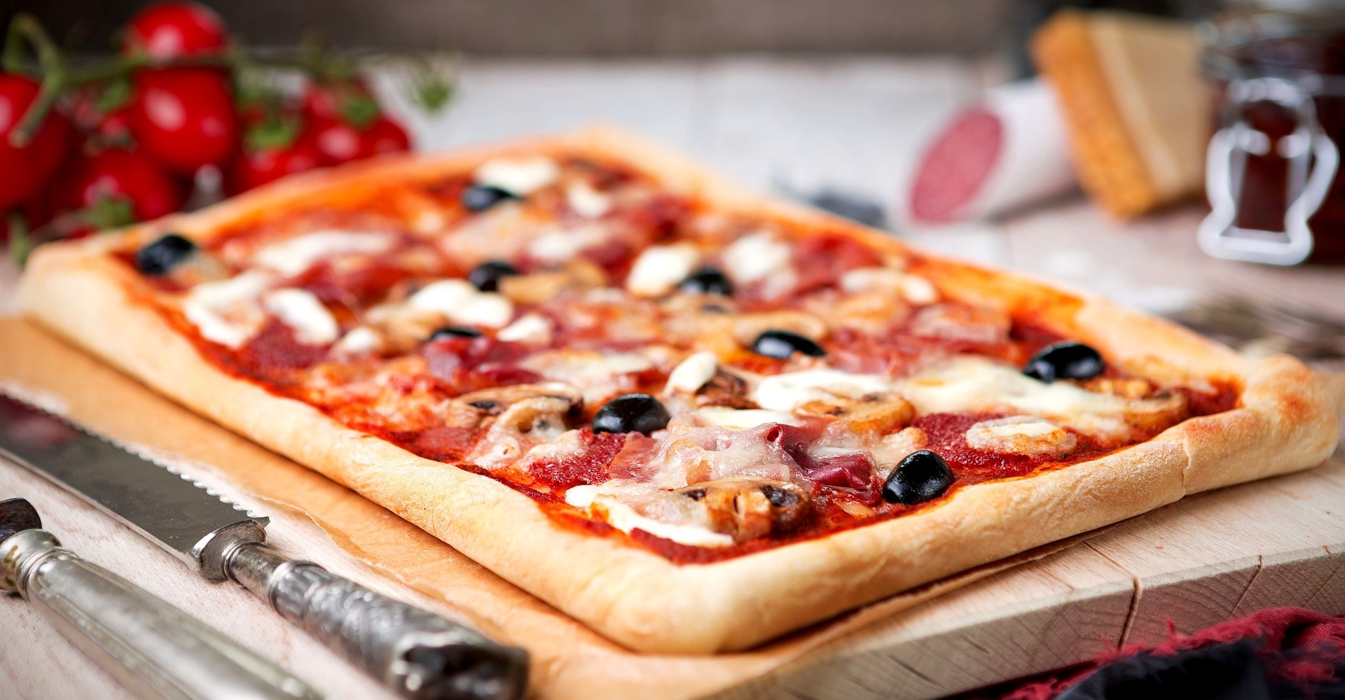 Znamo tajnu najbolje domaće pizze kakvu smo obožavali kao klinci, a volimo je i danas