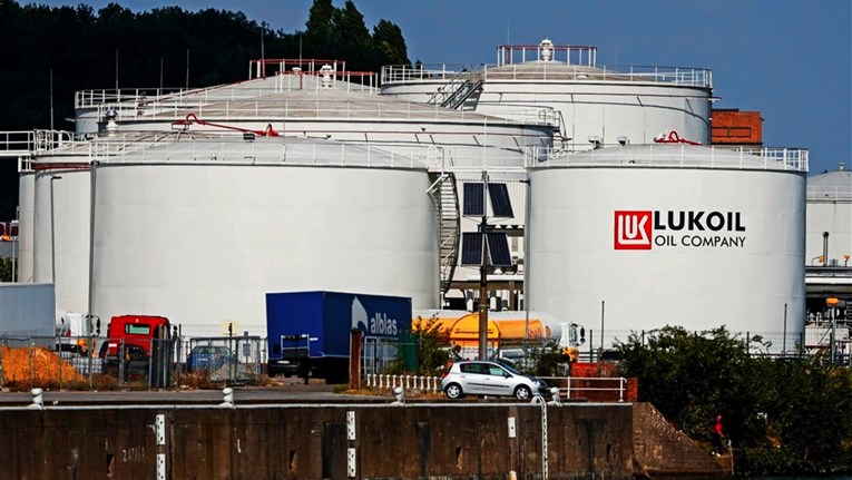 Italija dobila američka jamstva za financiranje Lukoilove rafinerije