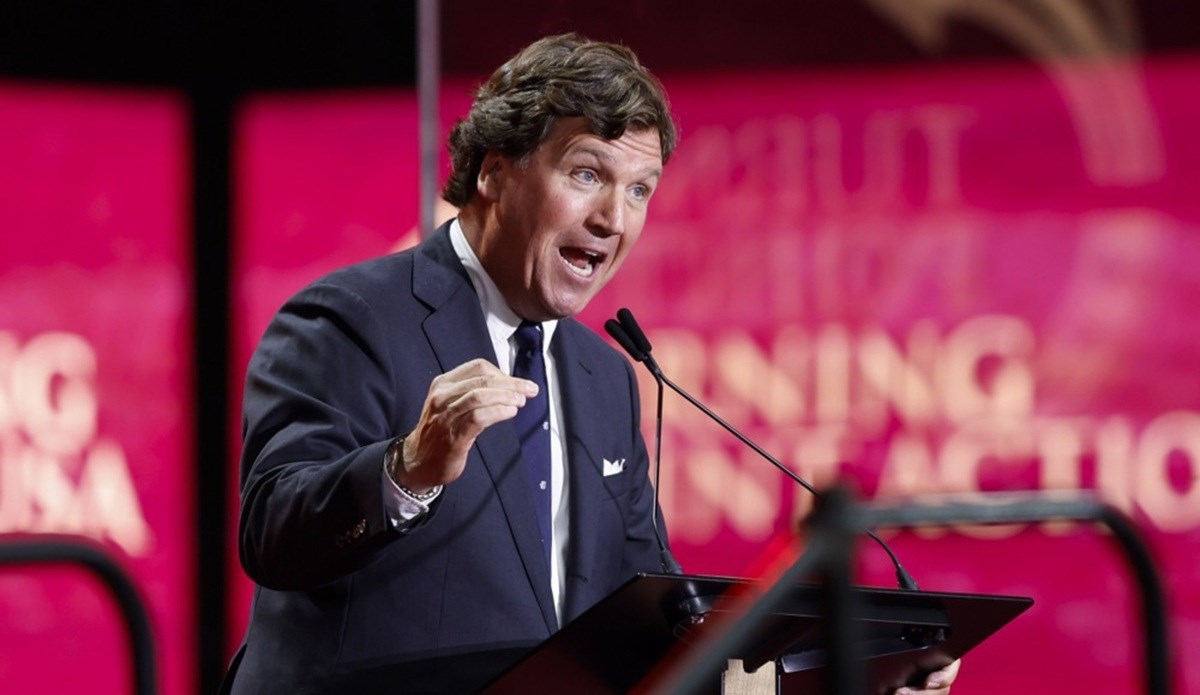 Tucker Carlson: CIA me istražuje zbog razgovora s ljudima u Iranu. Čitaju mi poruke