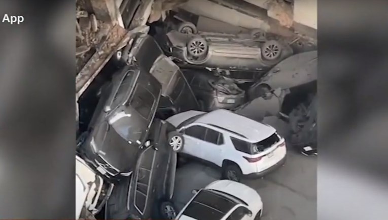 VIDEO Urušila se parkirna garaža na Manhattanu u New Yorku, ima ozlijeđenih