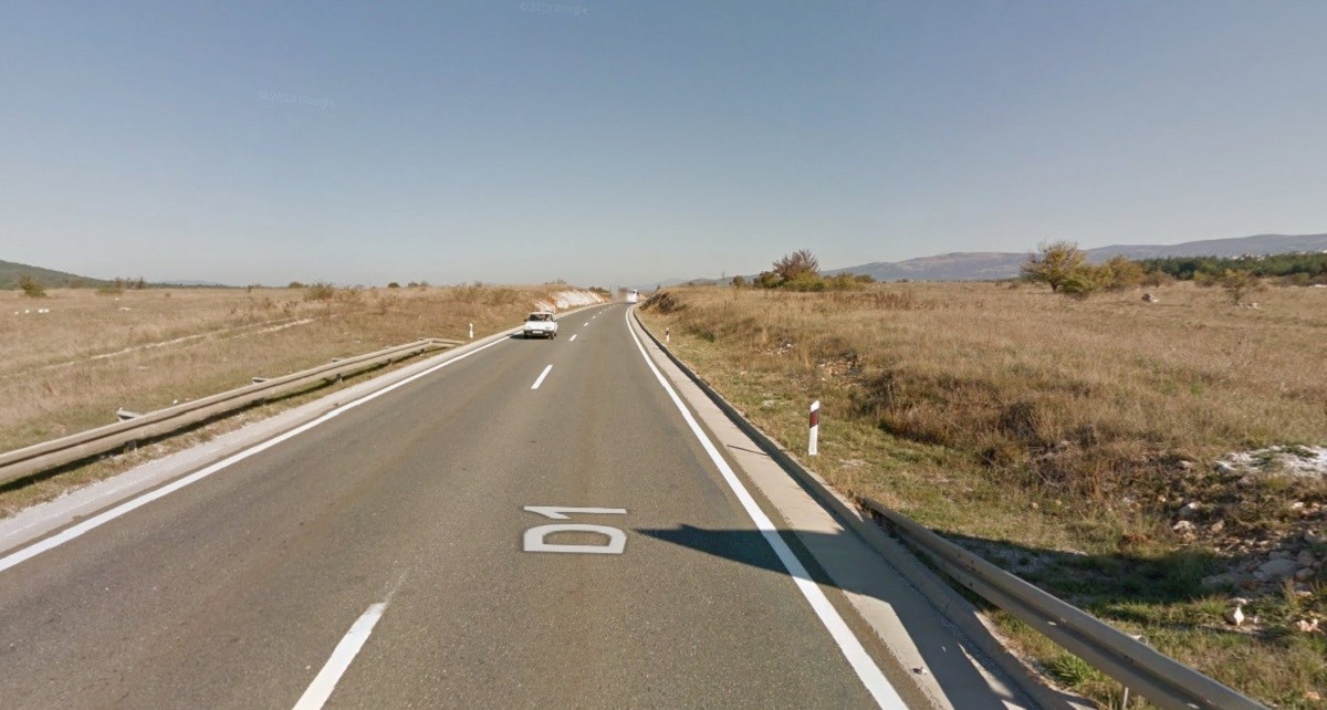 Teška nesreća kod Udbine, poginula jedna osoba