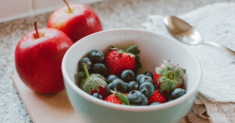 Četiri vrste voća koje trebate jesti ako želite izbjeći debljanje