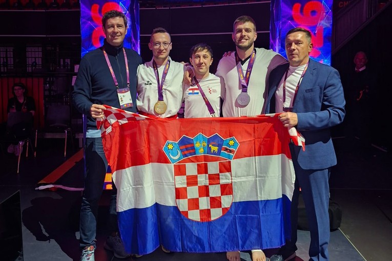 Ivan Mikulić i Marko Gračak osvojili srebro i broncu na EP-u u parataekwondou