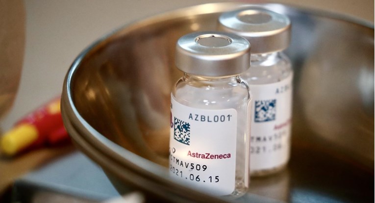 Glavni američki epidemiolog: AstraZenecino cjepivo je dobro, ako se riješe dvojbe