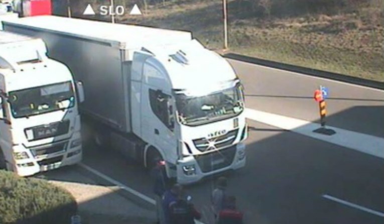Na slovenskoj granici 30-ak kamiona već sedam sati čeka sanitarnog inspektora
