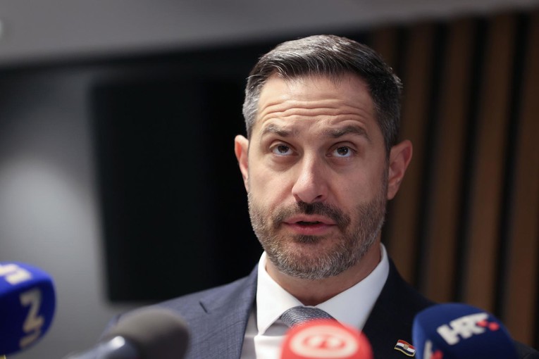 Ministar Glavina o plaži ispred hotela Hilton: Najbitnije je što piše u ugovoru