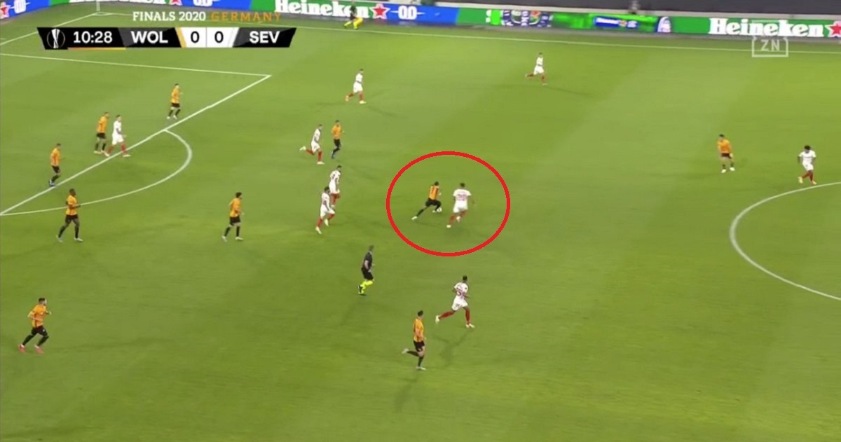Adama Traore čudesnim trkom izborio je penal za Wolvese. Tajna je u ulju za bebe