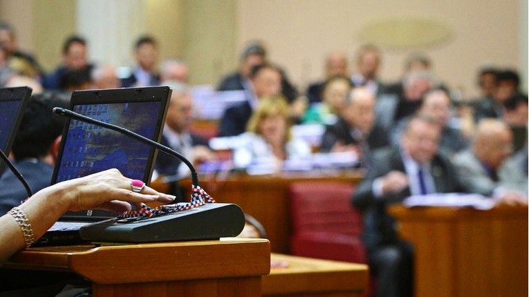I HDZ i oporba odbili izvješće HERA-e za prošlu godinu