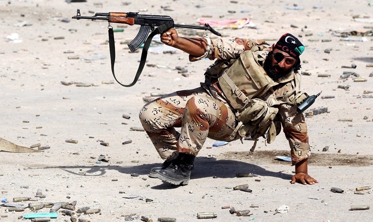 Zaraćene libijske strane međusobno se optužuju za prekid primirja