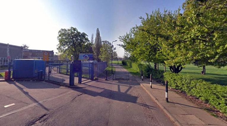 Dva dječaka izbodena u školi u Londonu