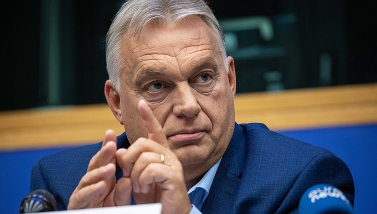 Orban: Europska unija je instalirala marionetsku vladu u Poljskoj