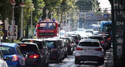 FOTO Kamion u centru Zagreba potrgao žice od tramvaja, nastala ogromna gužva
