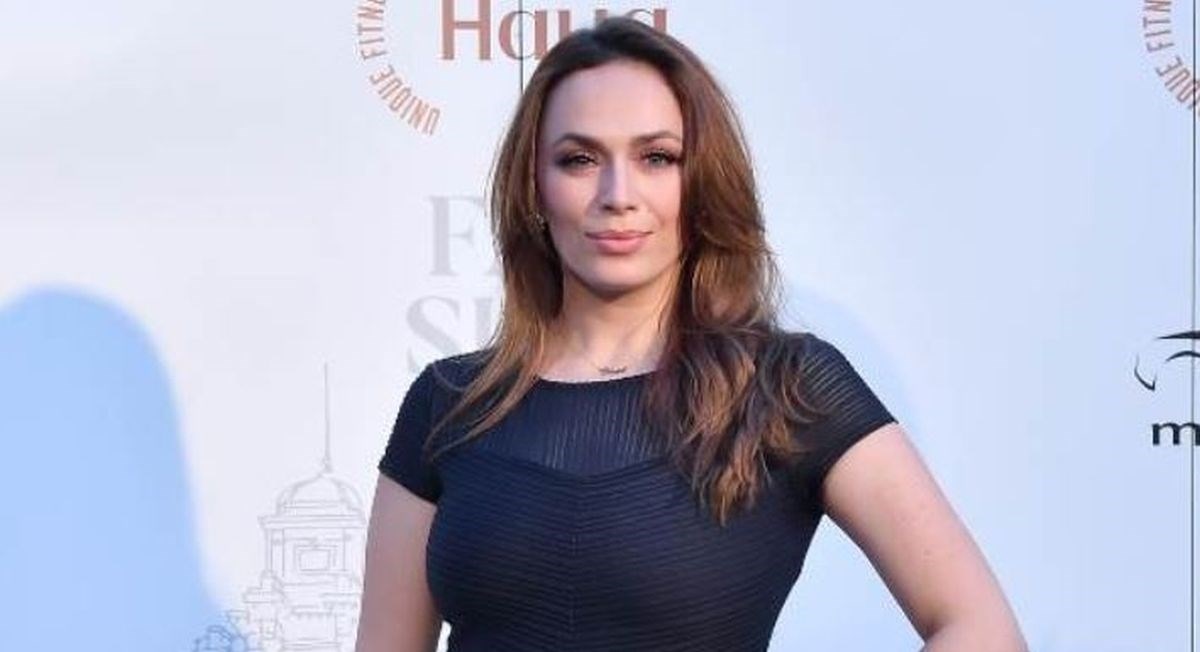 Lijepa supruga Gorana Vlaovića ukrala pažnju na reviji u haljini jednostavnog kroja