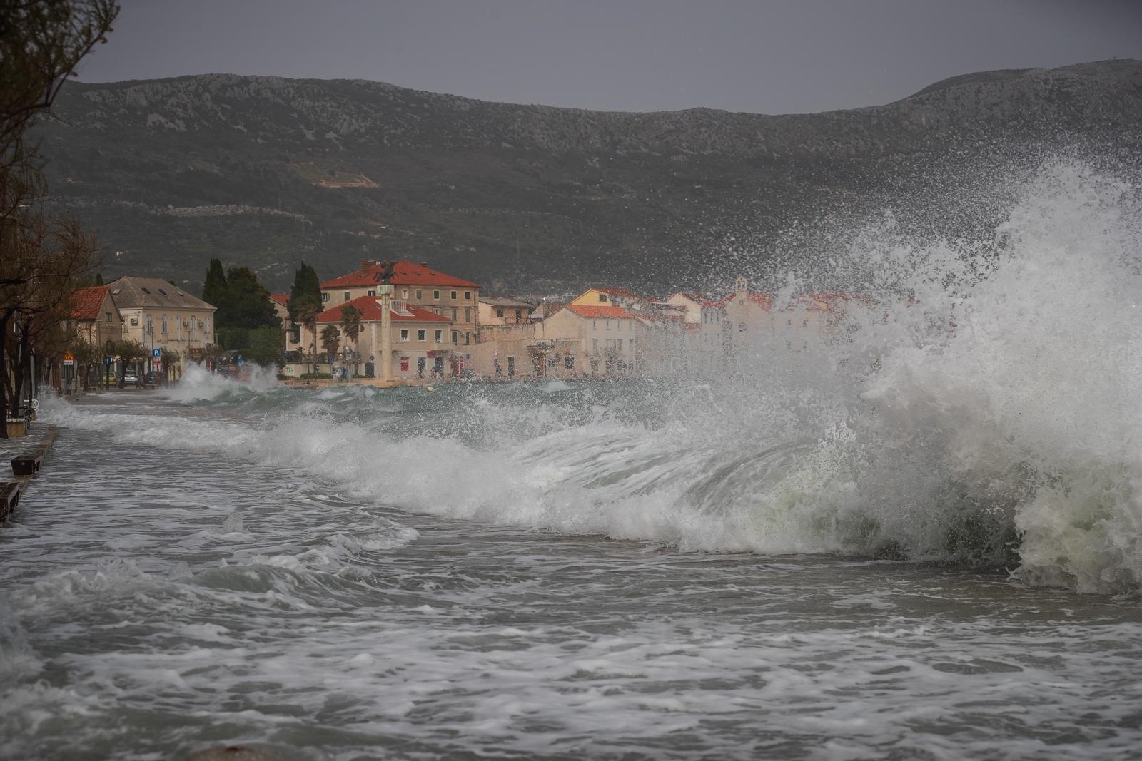 Nedjeljno jutro bit će lijepo. Onda stiže pogoršanje, najgore će biti u ponedjeljak