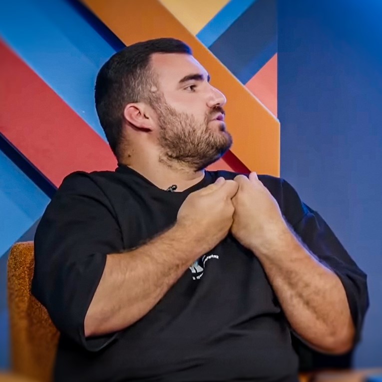 Vođa ultrasa Albanije: Rekli su "šutite o projektu sa Srbima i dat ćemo vam karte"