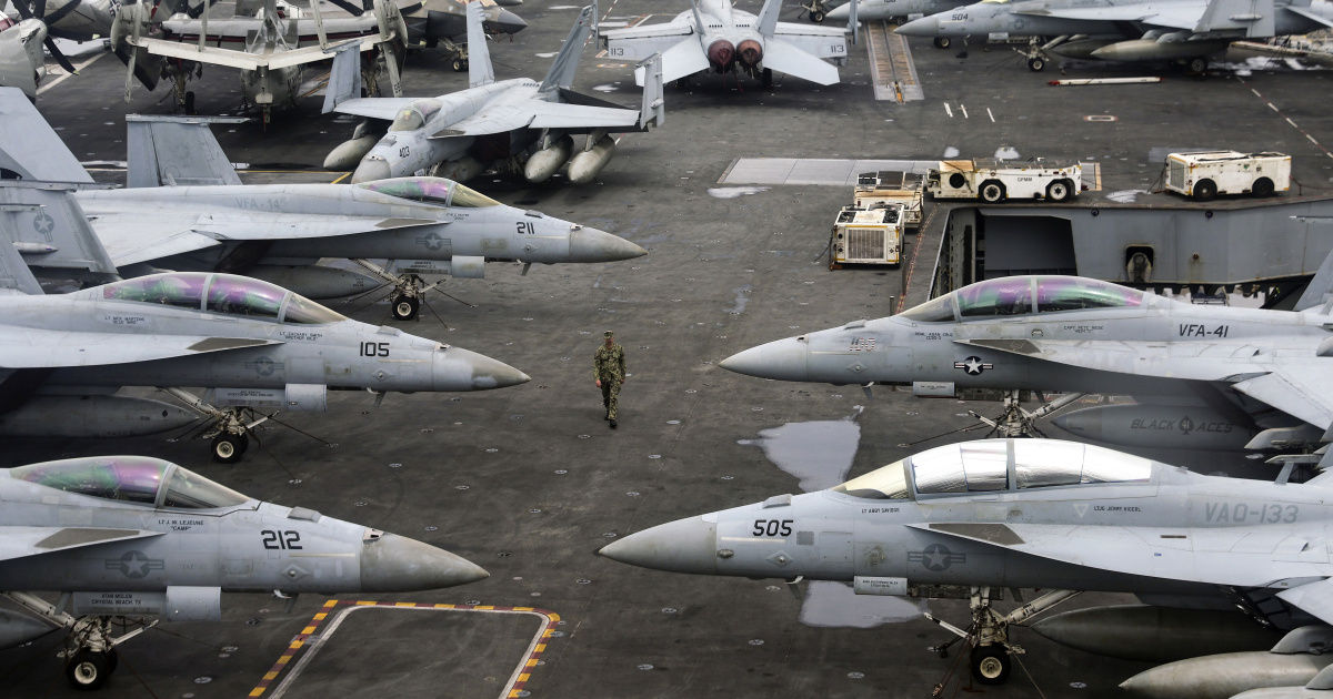 FOTO Marinci s USS-a Abraham Lincoln objavili fotografije obroka. Obitelji bijesne