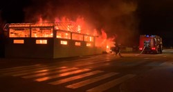 VIDEO Izgorio restoran u Makarskoj, pogledajte što je ostalo od njega