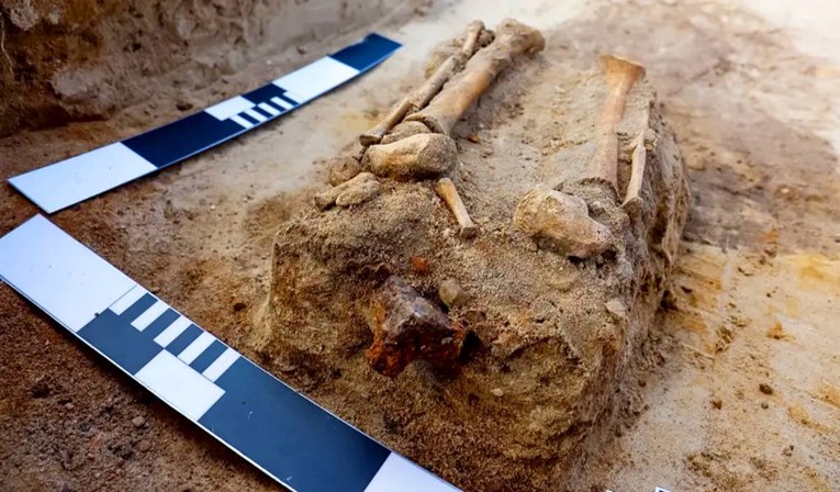 U Poljskoj našli "dijete vampira" iz 17. st. Stavljen mu lokot da ne ustane iz groba 