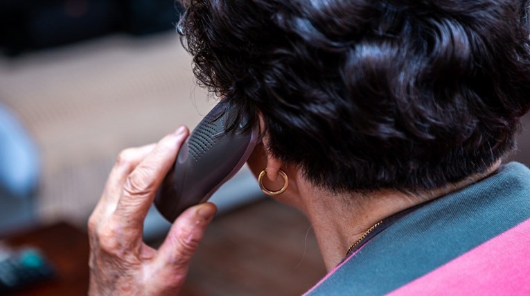 Nazvali Zagrepčanku, rekli da je član obitelji imao nesreću. Ostala bez tisuća eura