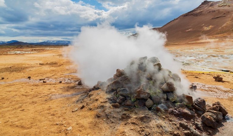 Na Islandu tlo podrhtavalo 20 minuta, stručnjaci očekuju erupciju vulkana