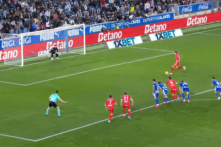 Pogledajte kako je Budimir zabio 15. ovosezonski gol u La Ligi