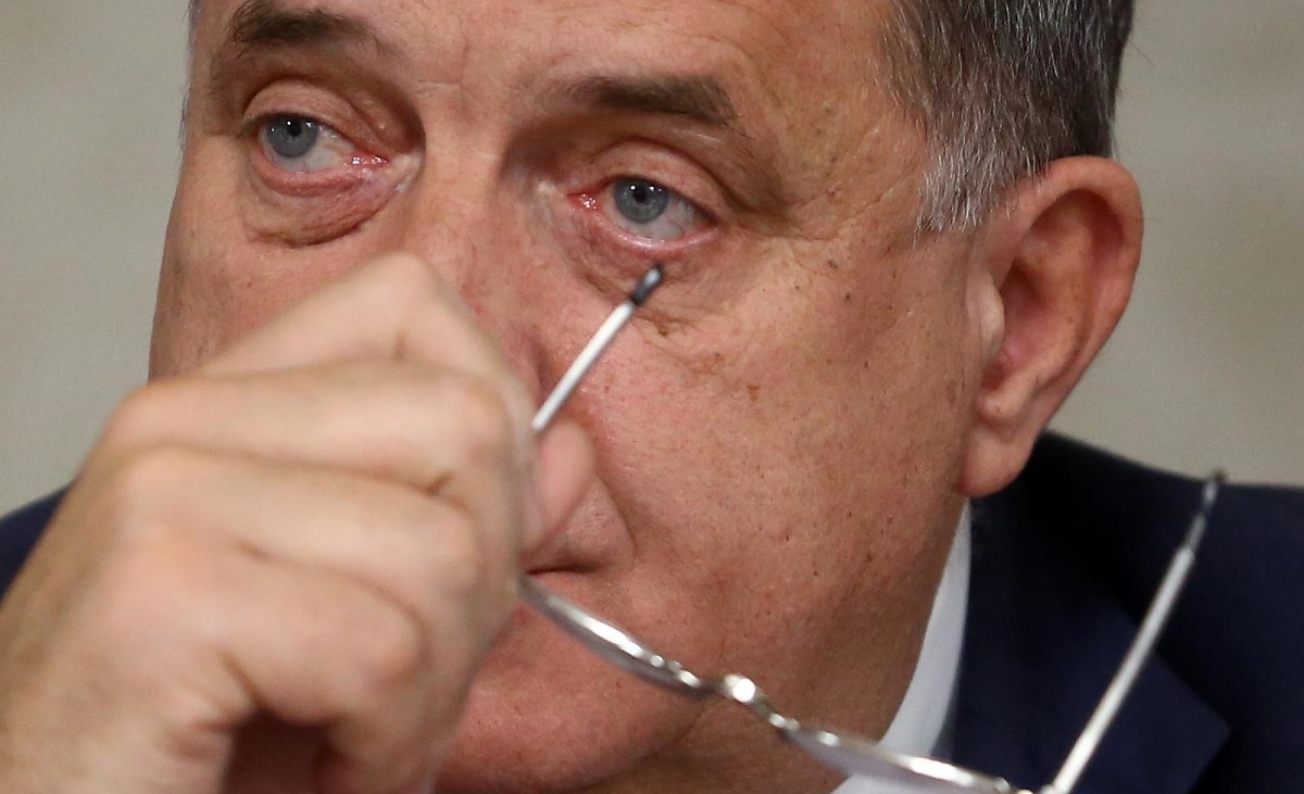SAD prijeti Dodiku sankcijama. Dodik: Histeriju su izazvali muslimanski plaćenici