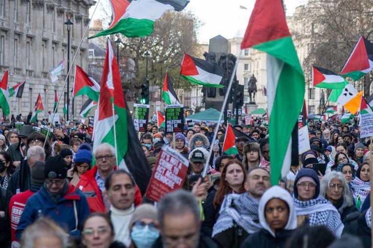 Pozivali na "intifadu" u Londonu, uhićeni su. Policija stroža nakon pokolja u Sydneyu