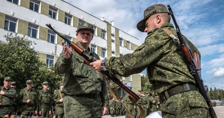 Guverner: Prvi mobilizirani Rusi stigli na frontu bez ikakve obuke