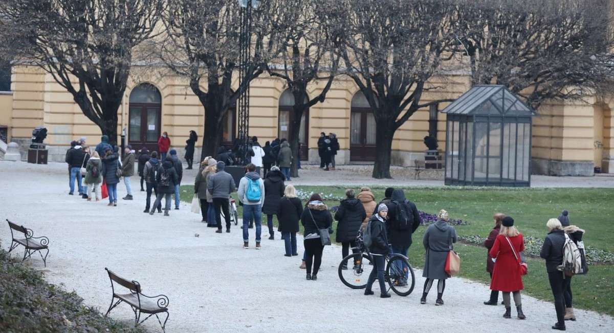 U Zagrebu 839 novih slučajeva, umrlo 18 osoba