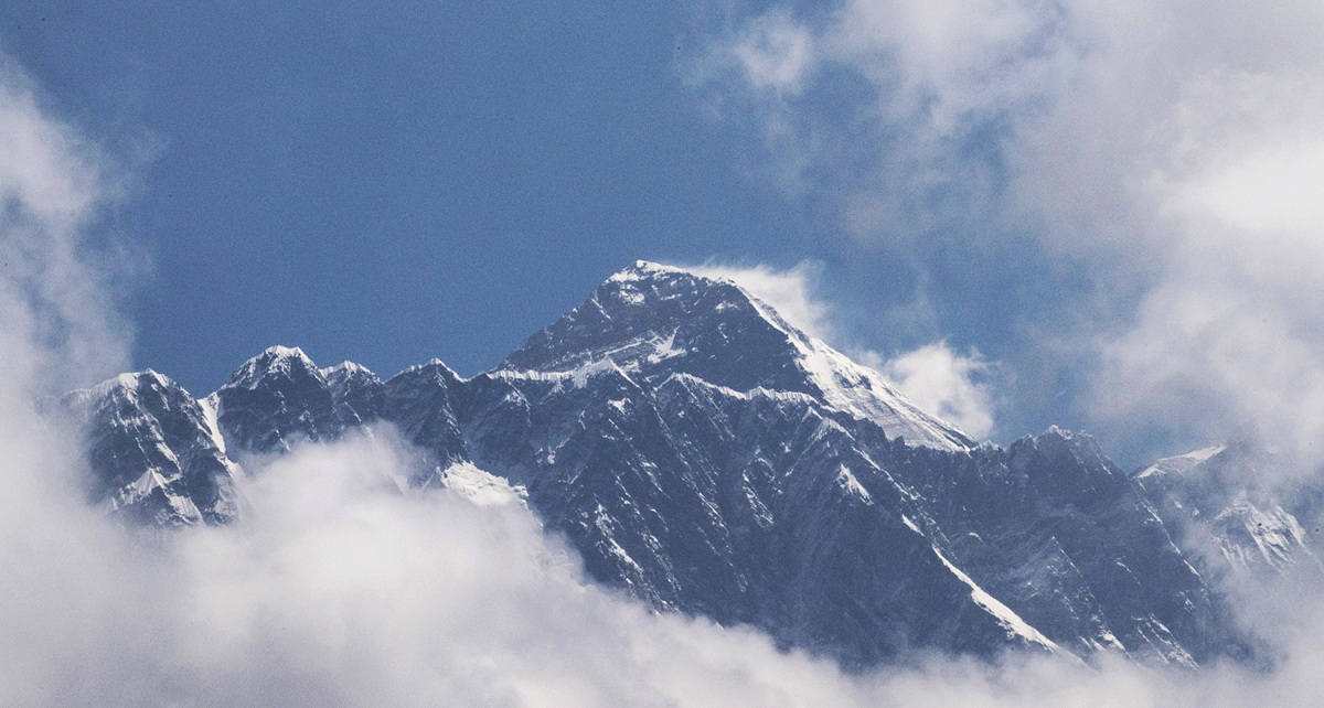 Jako poskupljuju dozvole za penjanje na Mount Everest